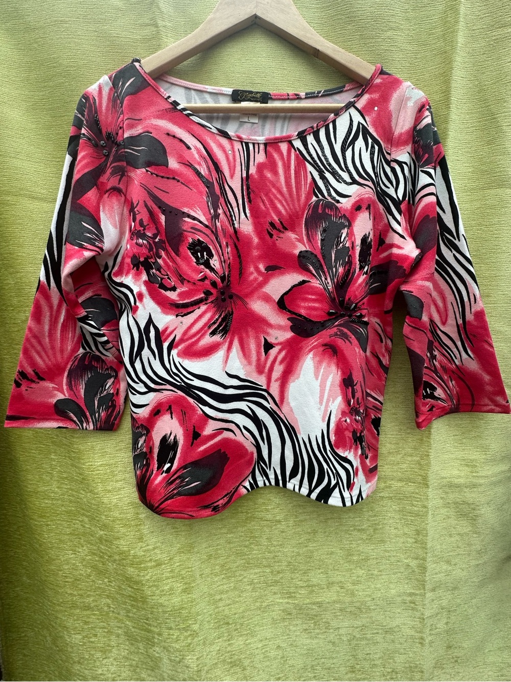 Elizabeth New York Embellished Top 3/4 Sleeve Floral Zebra Sweater-Like Knit